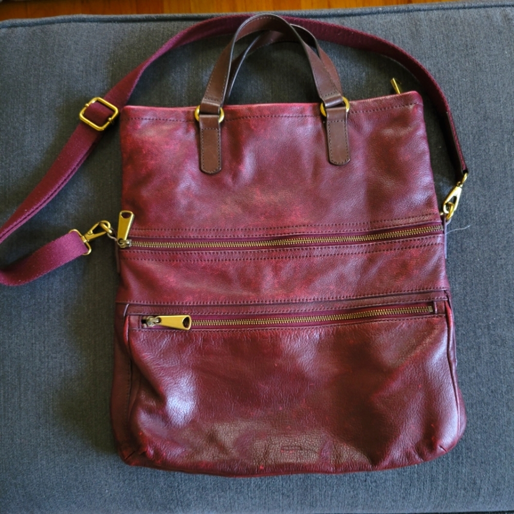 Fossil Burgundy Fold-over Leather Purse w/ Gold Details